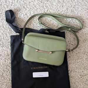 NWOT Strathberry Mosaic Camera Bag in Green